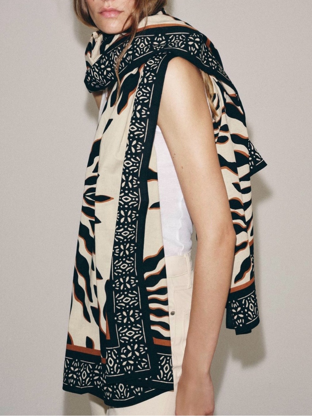 Zara Palm Print Sarong or Scarf. Brand new!